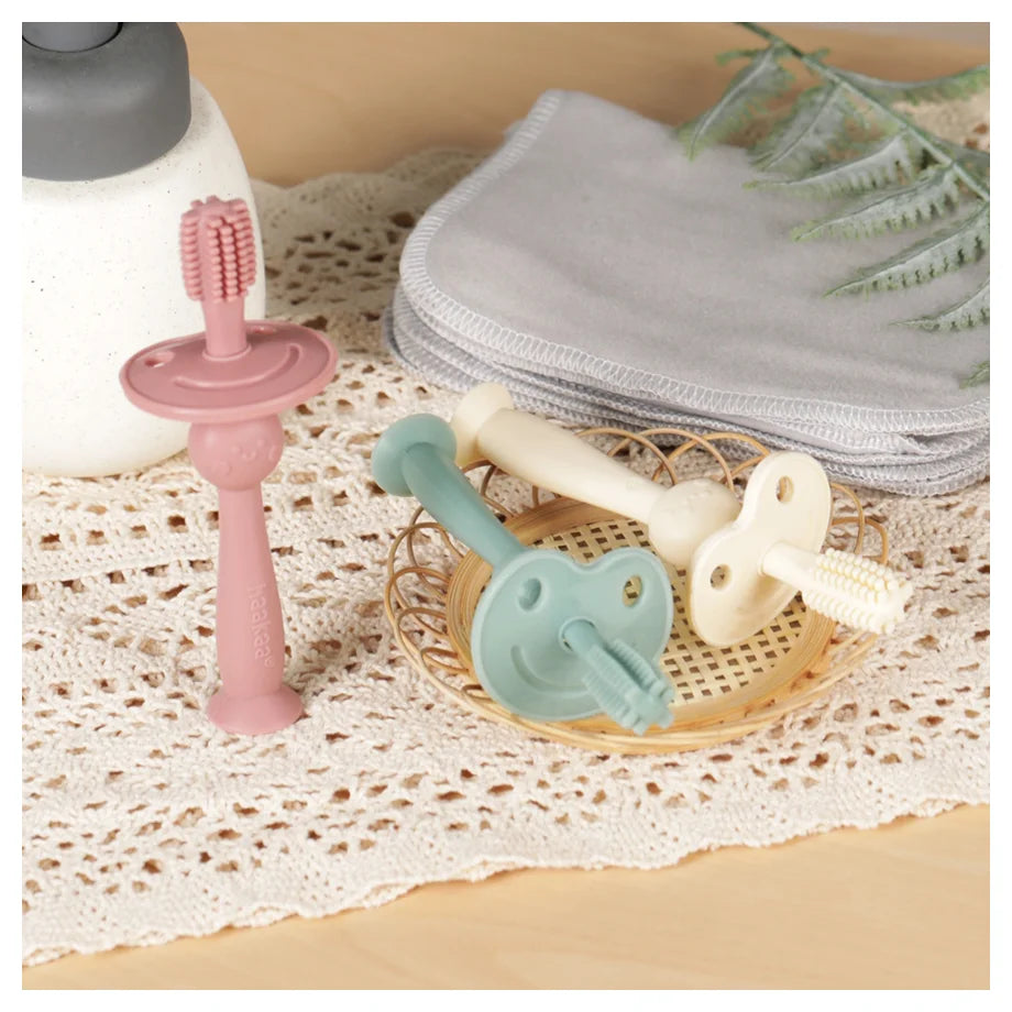 Haakaa 360° Silicone Toothbrush (Blush)