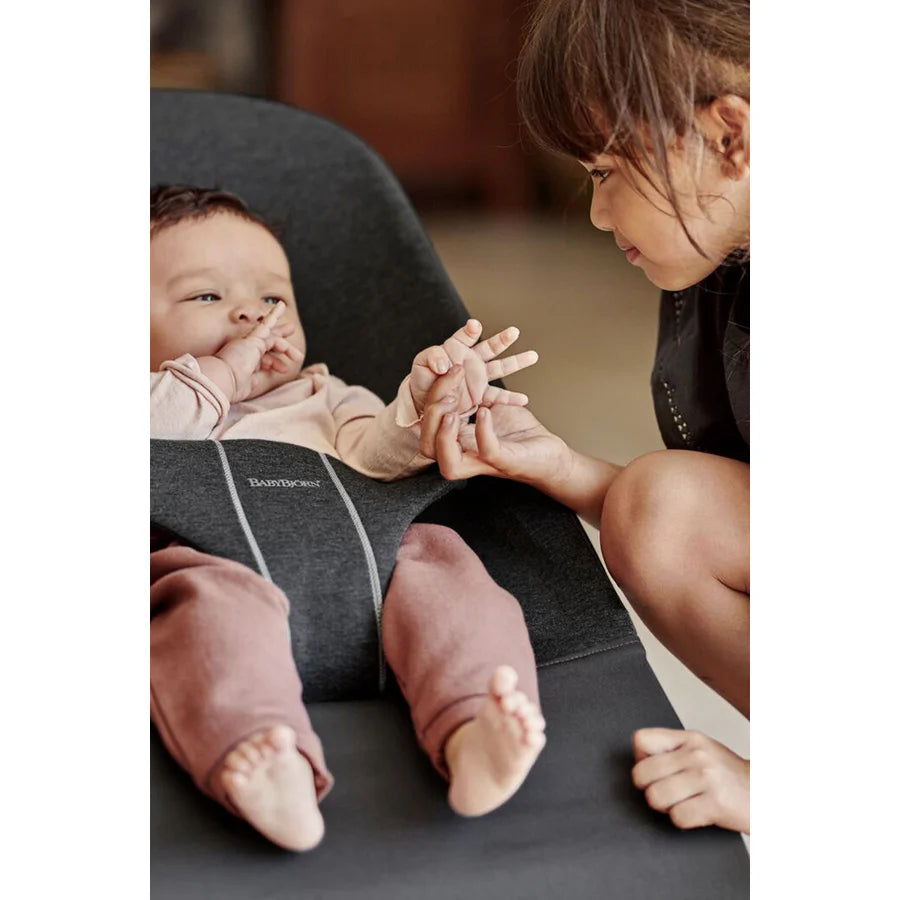 BabyBjörn Bouncer Bliss - 3D Jersey (Charcoal Grey) BabyBjörn Bouncer Bliss - 3D Jersey (Charcoal Grey)