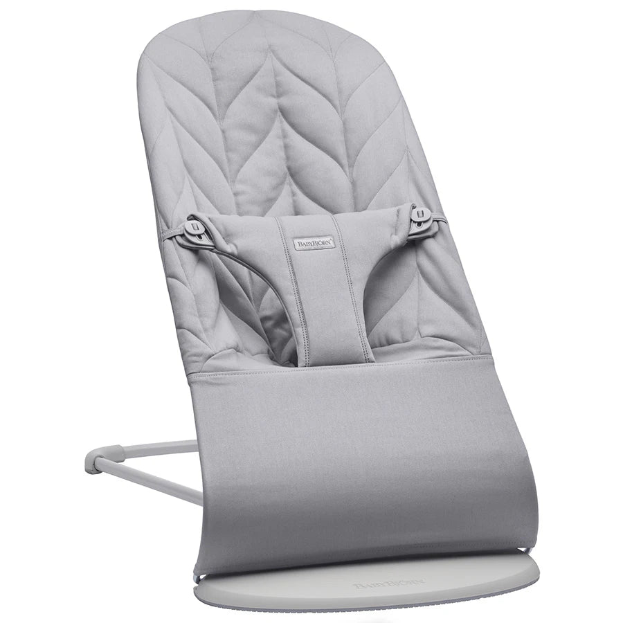 BabyBjörn Bouncer Bliss Woven, Petal Quilt (Light Grey) BabyBjörn Bouncer Bliss Woven, Petal Quilt (Light Grey)