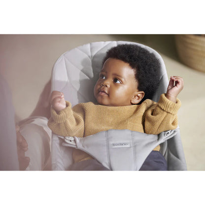 BabyBjörn Bouncer Bliss Woven, Petal Quilt (Light Grey)