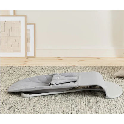 BabyBjörn Bouncer Bliss Woven, Petal Quilt (Light Grey)