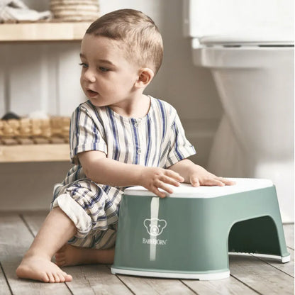 BabyBjörn Step Stool (Deep Green/White)