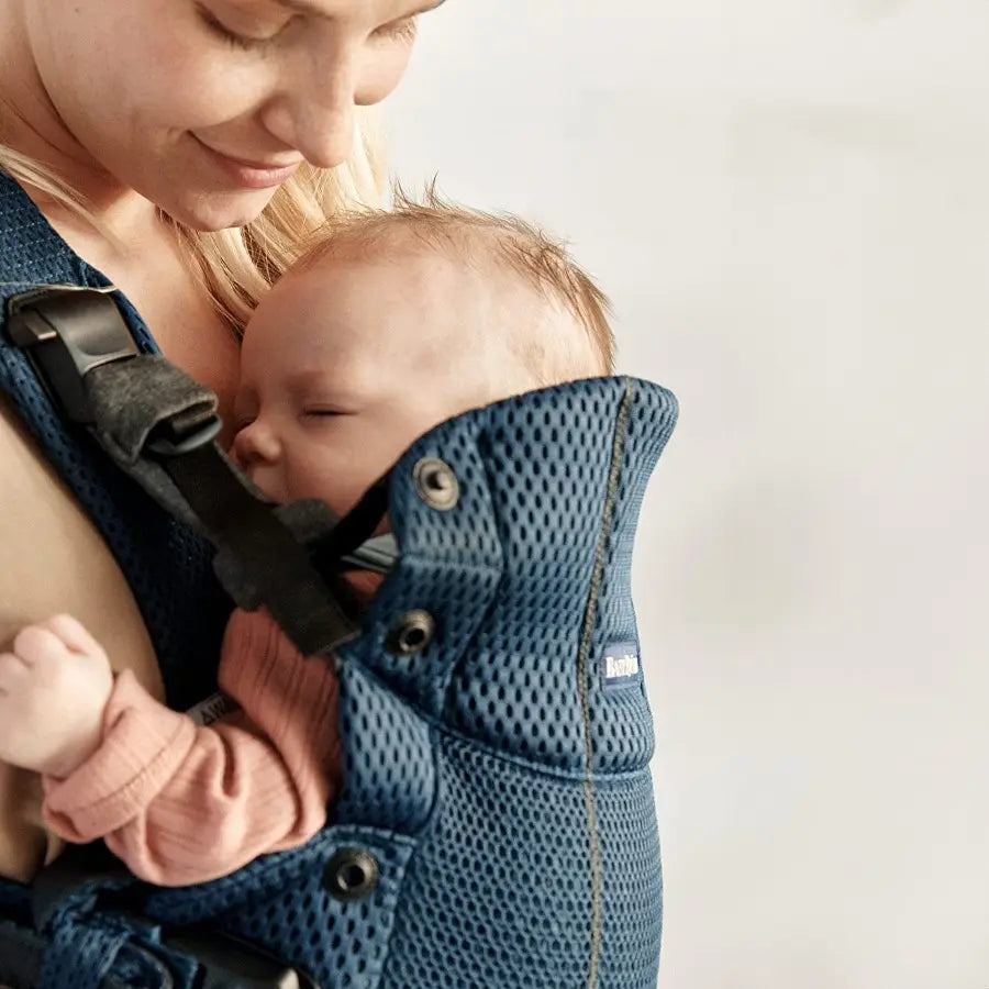 BabyBjörn حاملة الأطفال هارموني - شبكة ثلاثية الأبعاد (أزرق داكن) BabyBjörn حاملة الأطفال هارموني - شبكة ثلاثية الأبعاد (أزرق داكن)