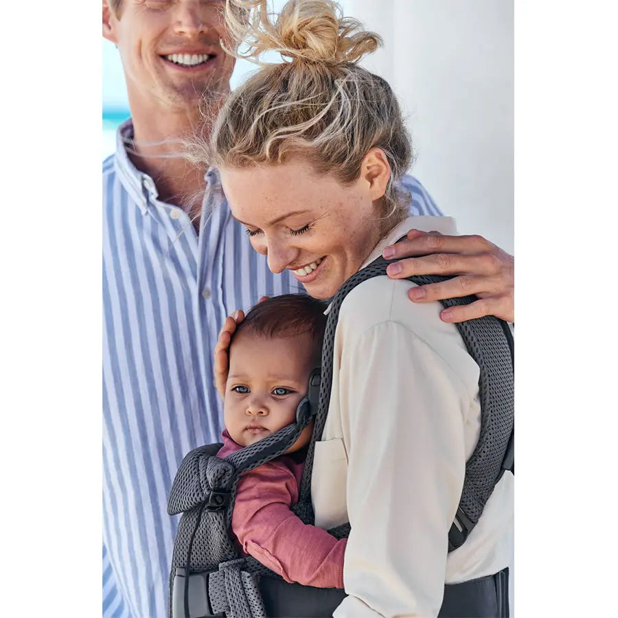 حاملة الأطفال BabyBjörn One Air، شبكة ثلاثية الأبعاد (أنثراسايت) حاملة الأطفال BabyBjörn One Air، شبكة ثلاثية الأبعاد (أنثراسايت)