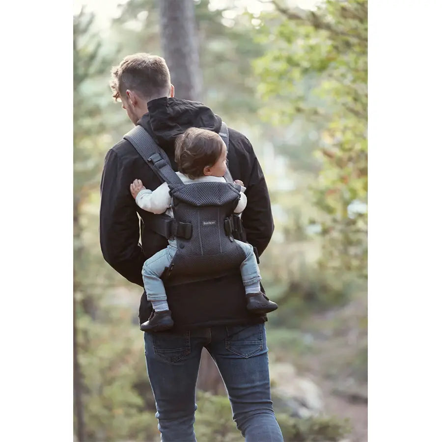 حاملة الأطفال BabyBjörn One Air، شبكة ثلاثية الأبعاد (أنثراسايت) حاملة الأطفال BabyBjörn One Air، شبكة ثلاثية الأبعاد (أنثراسايت)