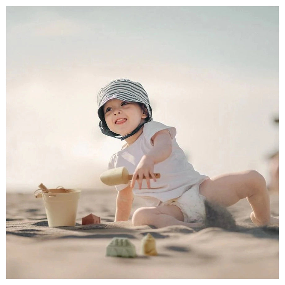 Moonkie Standard Beach Toy Set (Beige)