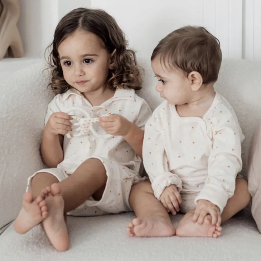بدلة قميص Elli Junior من الخيزران بنقاط ذهبية بدلة قميص Elli Junior من الخيزران بنقاط ذهبية