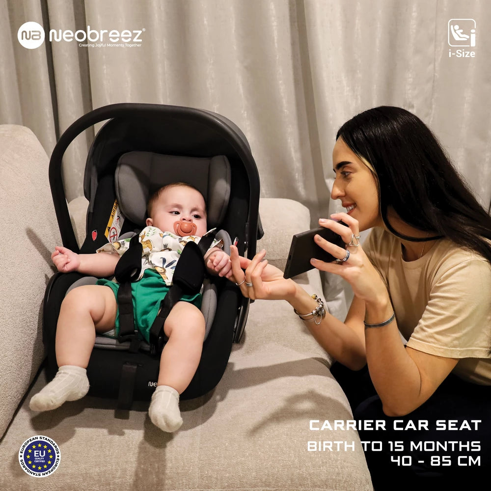 مقعد سيارة خفيف الوزن للأطفال من Neobreez I-Sacro مقعد سيارة خفيف الوزن للأطفال من Neobreez I-Sacro