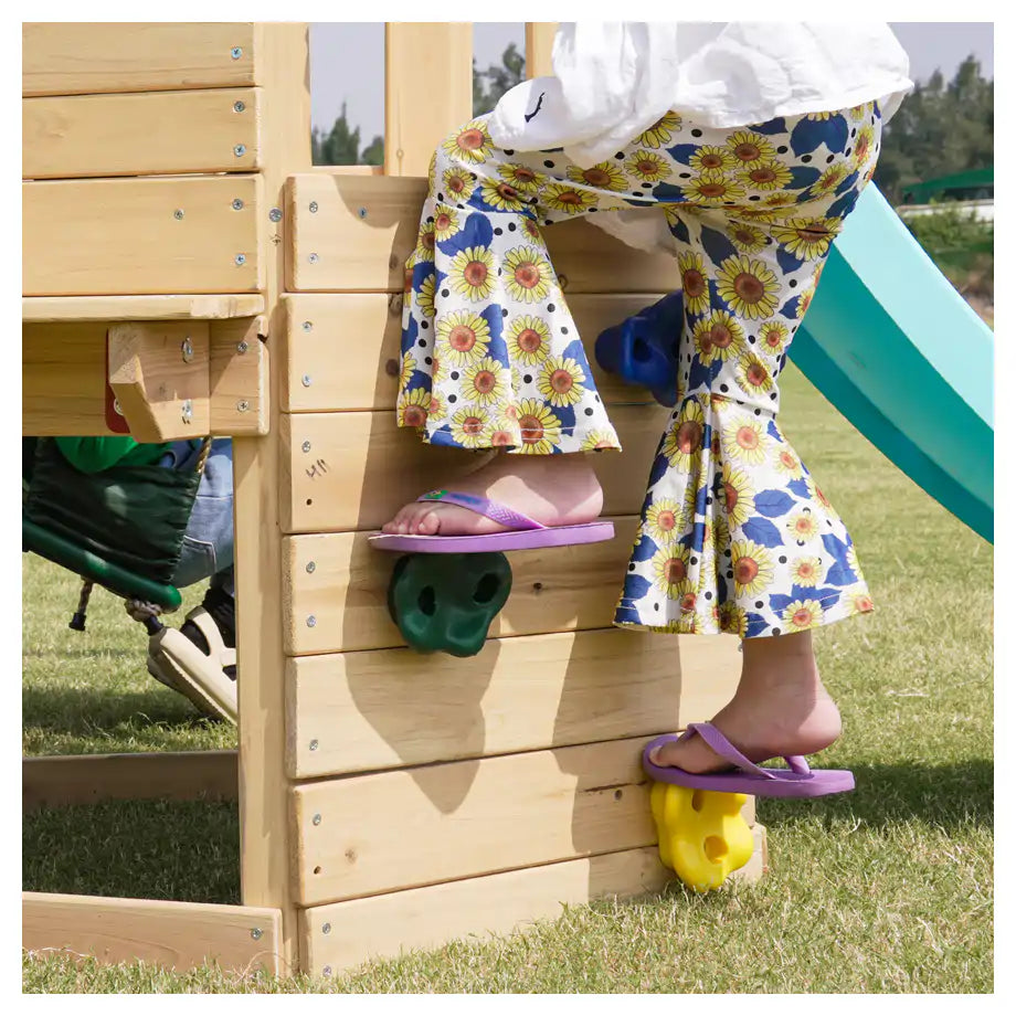 Dynamic Sports Arabian Fox Wooden Swing Set