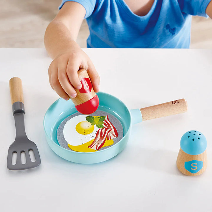 Hape Little Chef Cooking & Serve Play Set