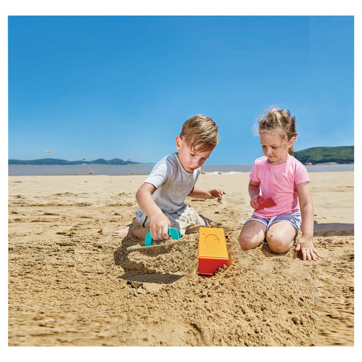 Hape Master Bricklayer Sand & Beach Set 3pcs
