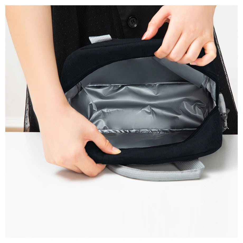 Eazy Kids Insulated Lunch Bag (Black)
