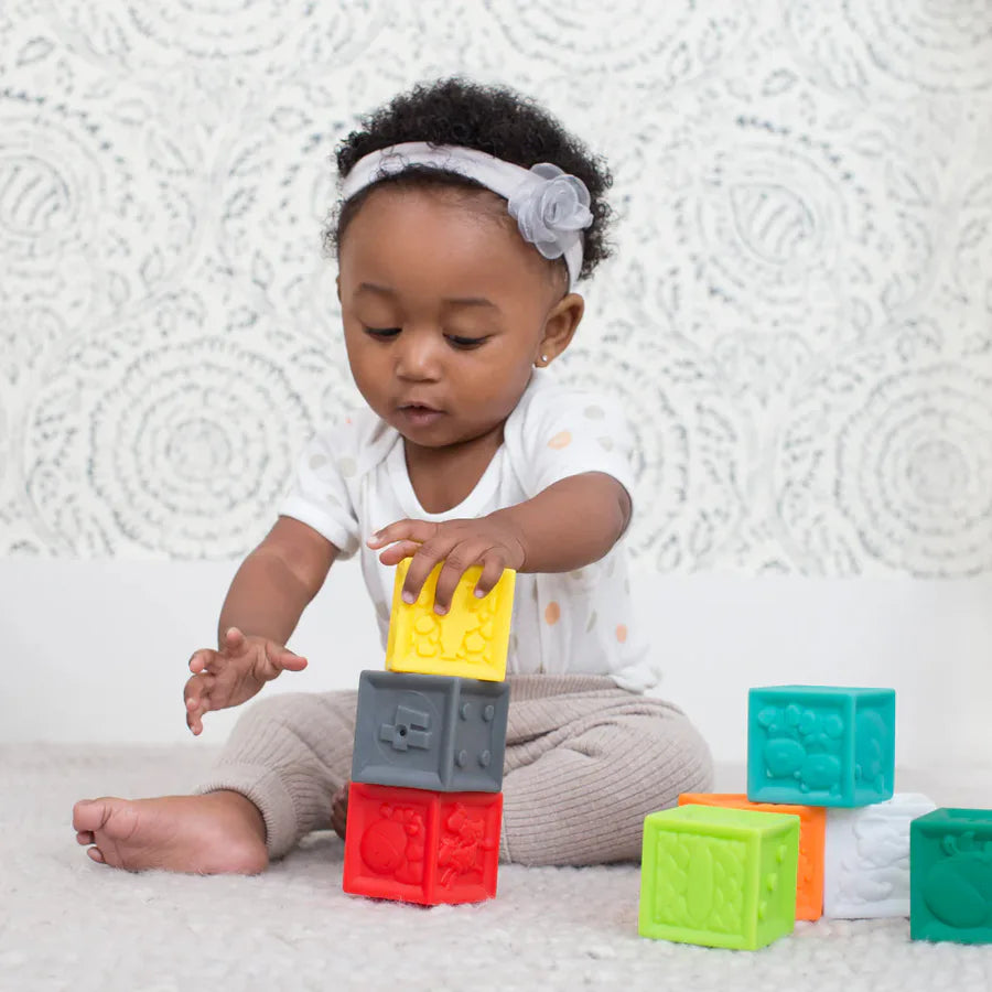 Infantino Squeeze & Stack Block Set - 8 pcs Infantino Squeeze & Stack Block Set - 8 pcs
