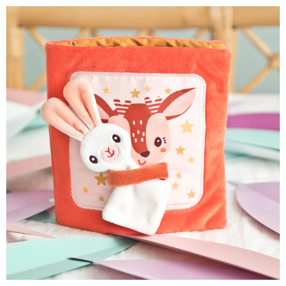 Lilliputiens Stella and Her Cuddle Activity Book