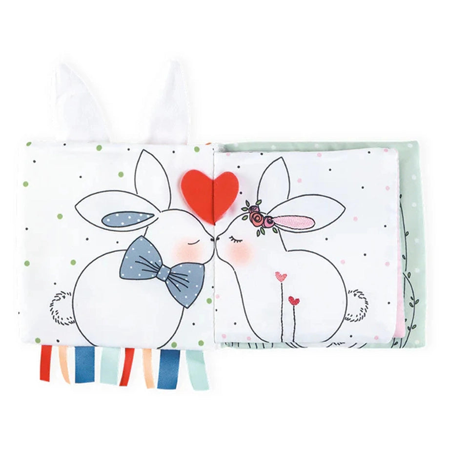 Kaloo Activity Book (The Rabbit in Love)