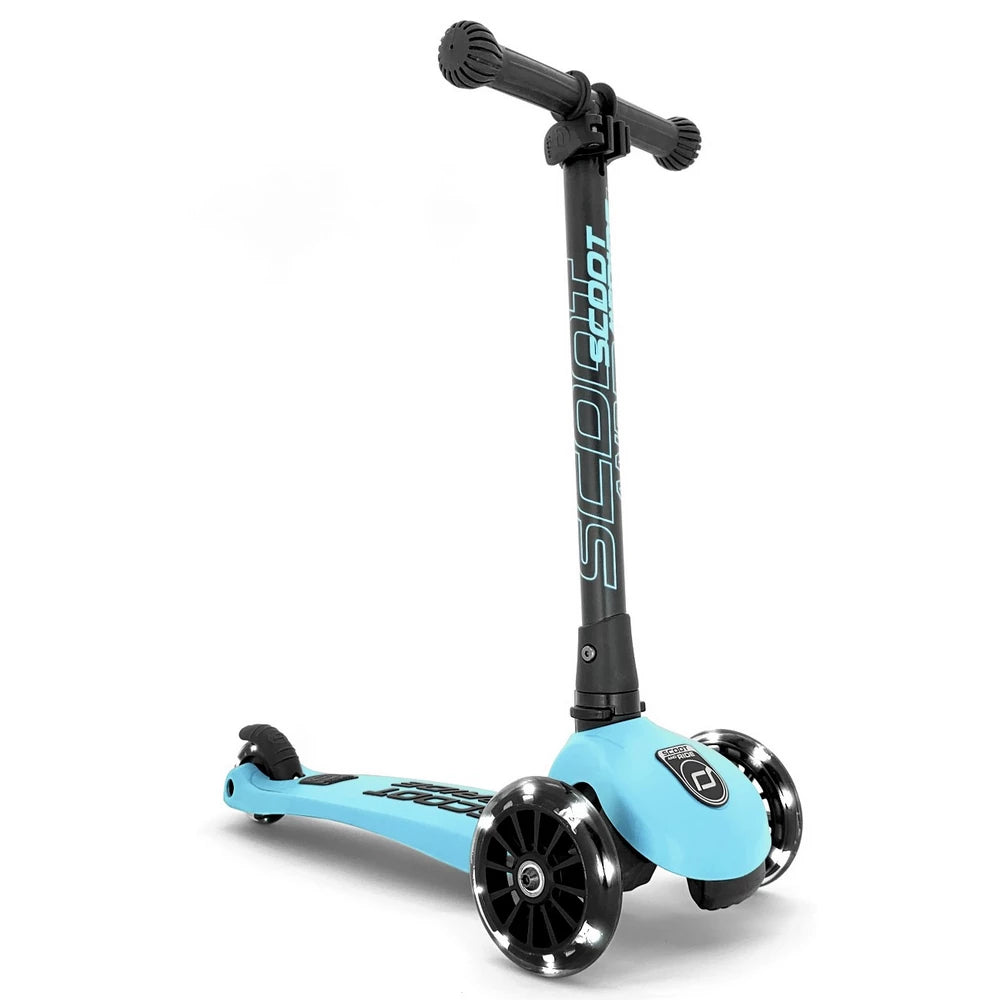 سكوتر Scoot & Ride Highwaykick 3 LED (توت أزرق) سكوتر Scoot & Ride Highwaykick 3 LED (توت أزرق)