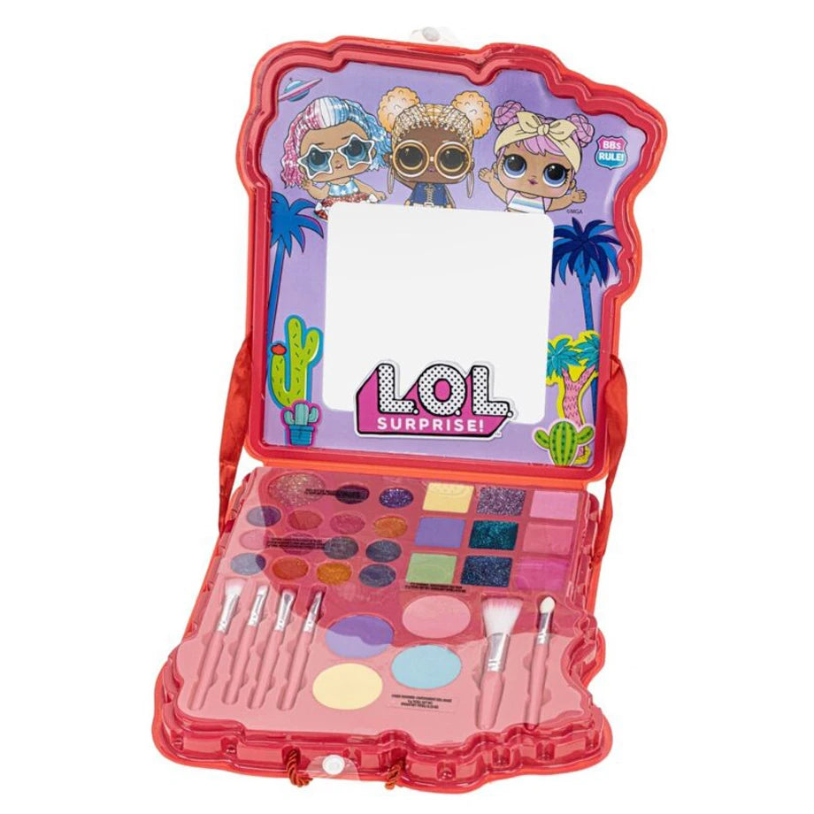 Townley Cosmetic Set With Vanity Case