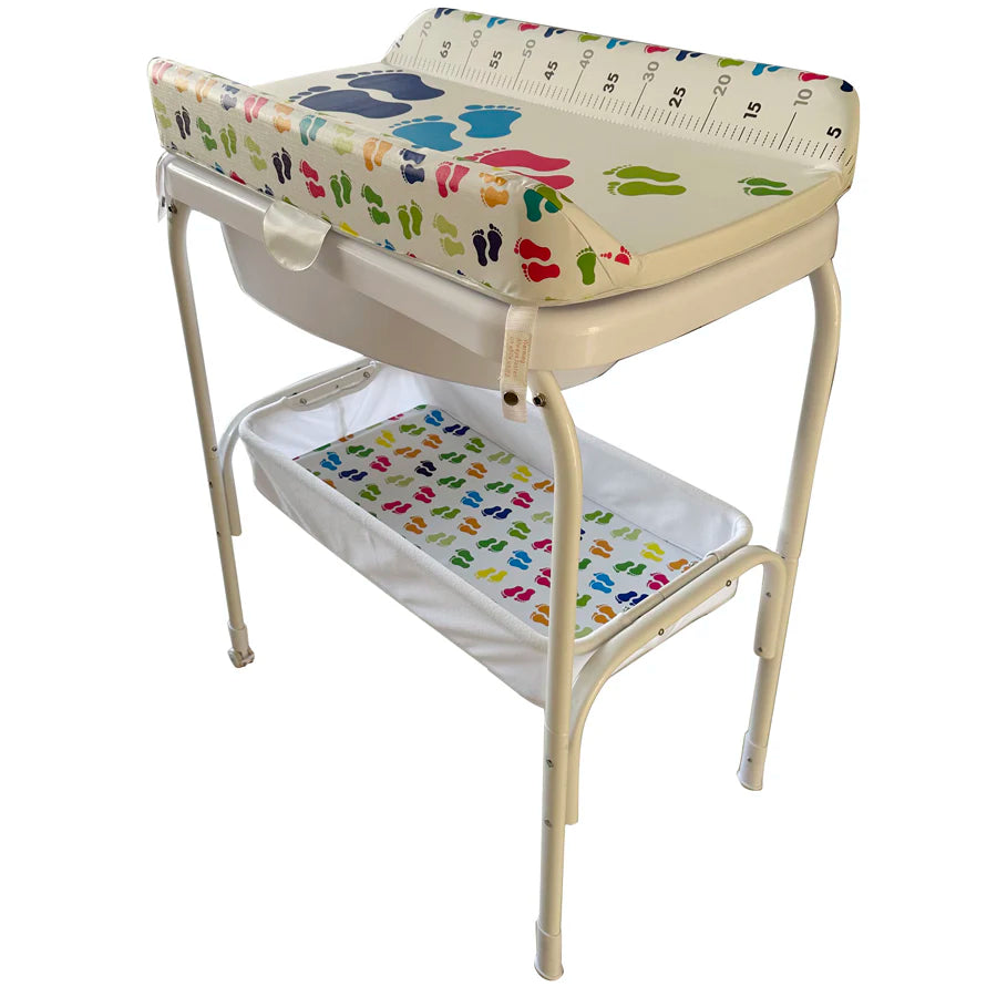حمام TheKiddoz وطاولة تغيير الحفاضات بتصميم أقدام صغيرة حمام TheKiddoz وطاولة تغيير الحفاضات بتصميم أقدام صغيرة