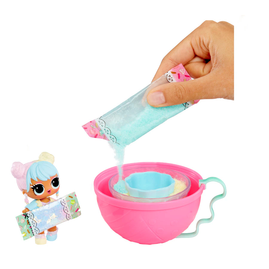 مجموعة أدوات صنع كعكات أعياد الميلاد من L.ol Surprise Mix & Make (PDQ) مجموعة أدوات صنع كعكات أعياد الميلاد من L.ol Surprise Mix & Make (PDQ)