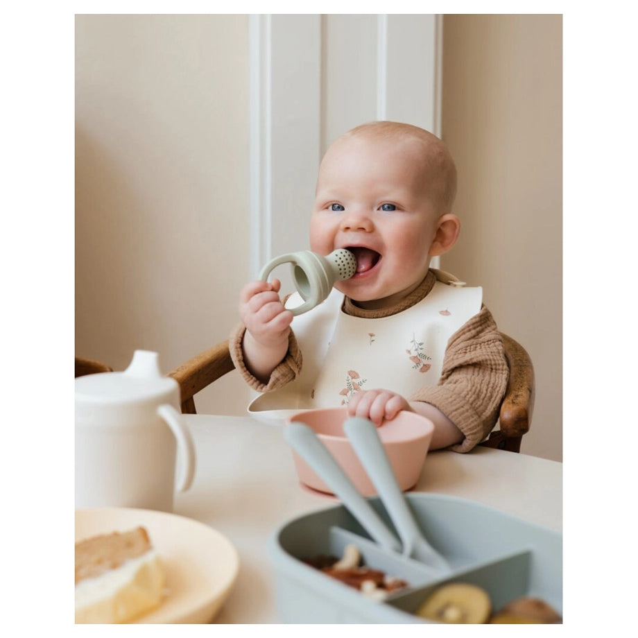 Mushie Silicone Fresh Food Feeder 2-Pack (Sage)