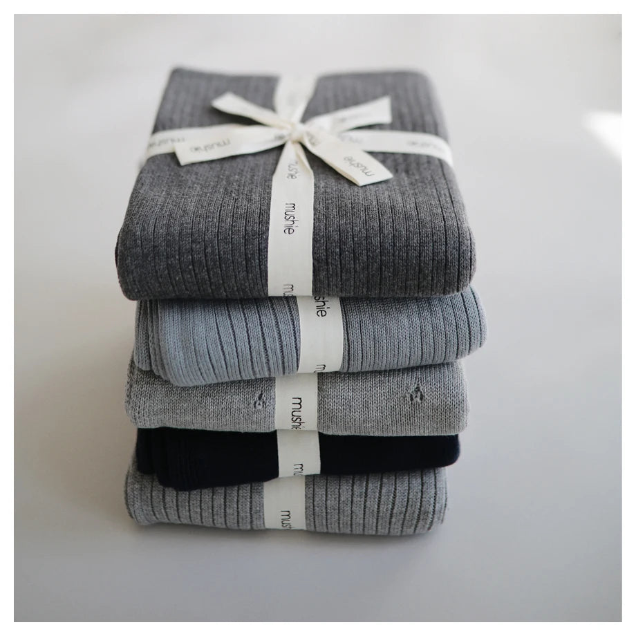 Mushie Knitted Baby Blanket (Ribbed Smoke)