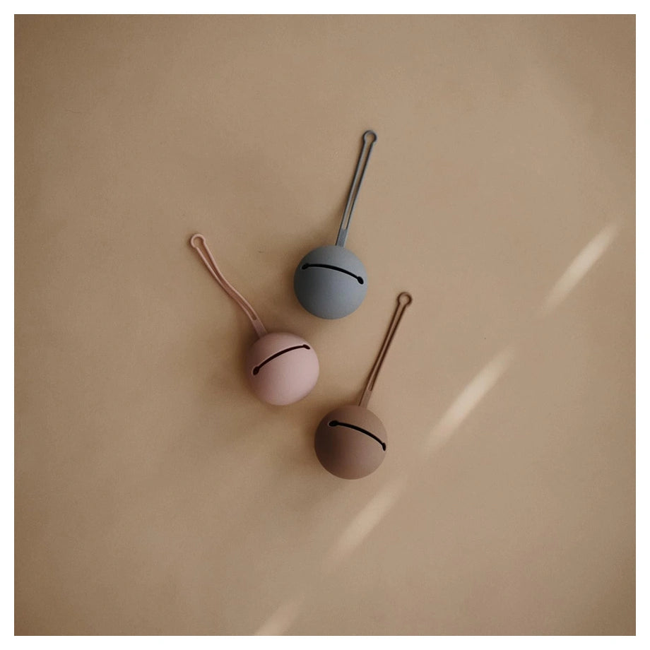 Mushie Pacifier Case (Pale Taupe)