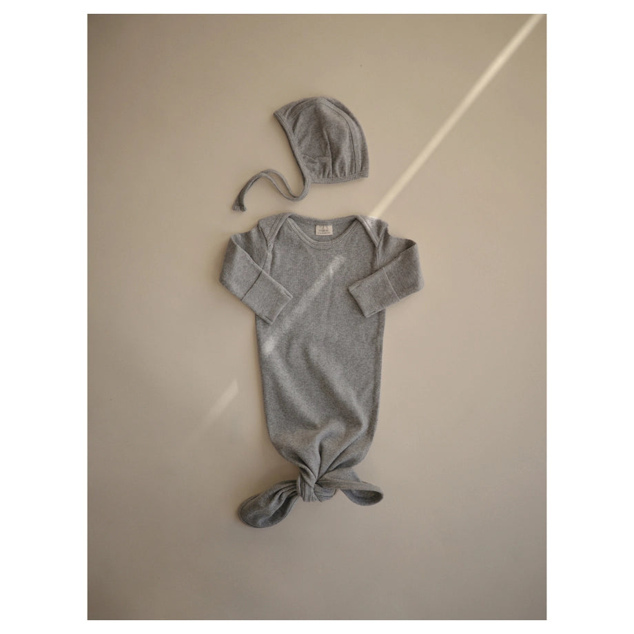 Mushie Ribbed Knotted Baby Gown (Gray Melange)