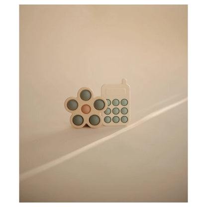 Mushie Flower Press Toy (Dried Thyme/Natural/Shifting Sand)