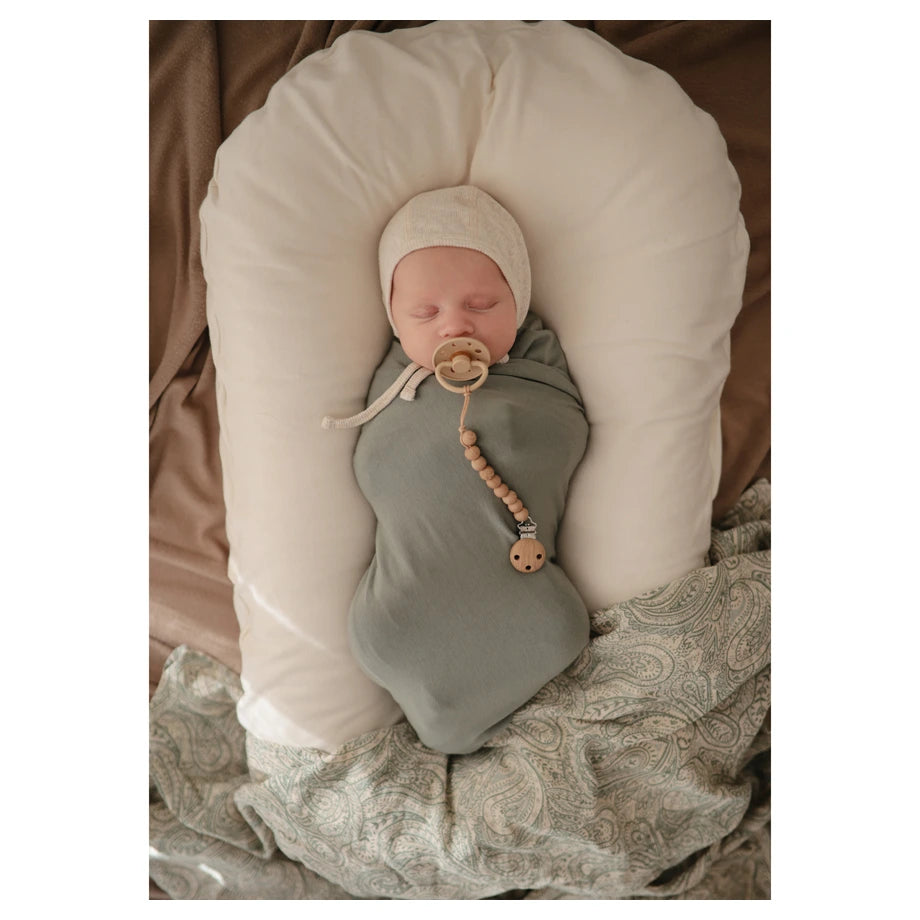 Mushie Ribbed Baby Bonnet (Ivory)