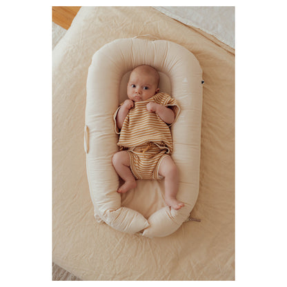 Dockatot Deluxe+ Dock Sleeping Pod (Sand Chambray)