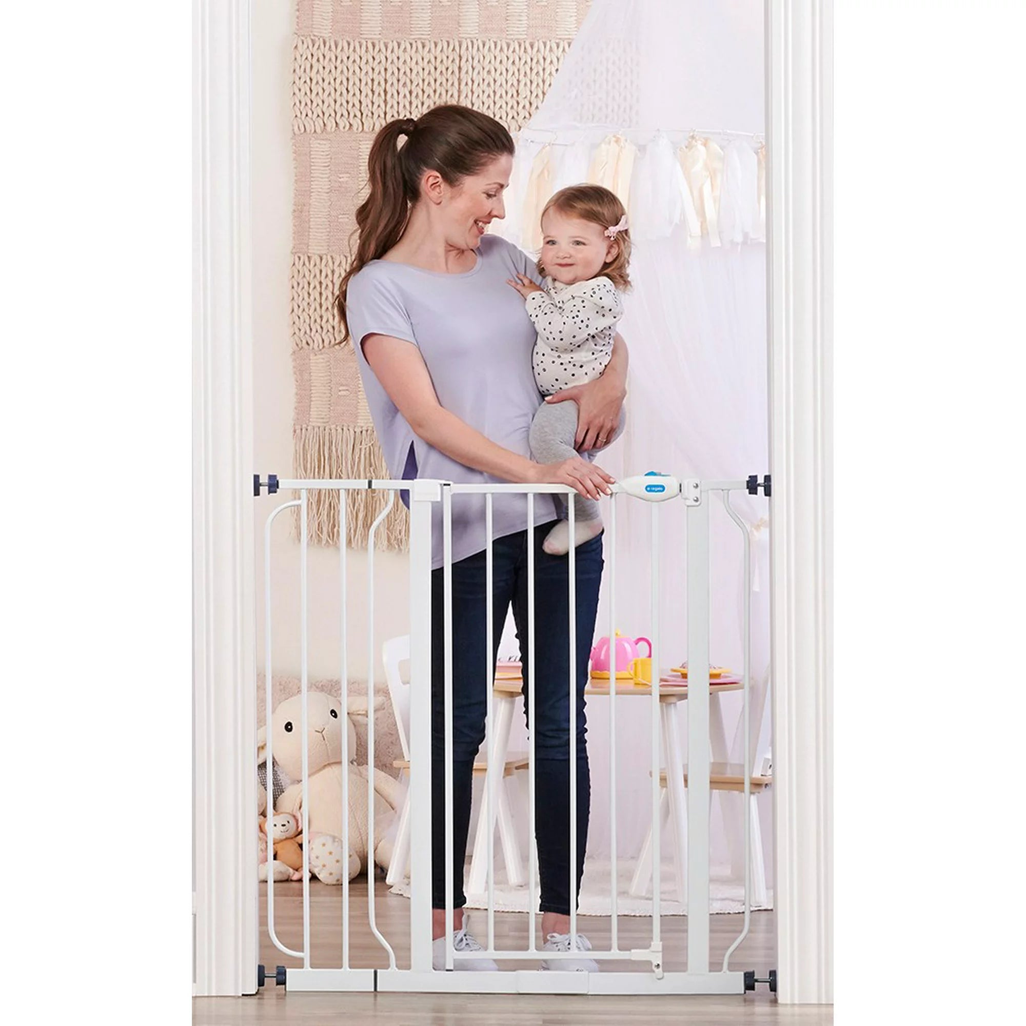 Regalo Extra Tall Safety Gate - 98 x 91 cm (White)