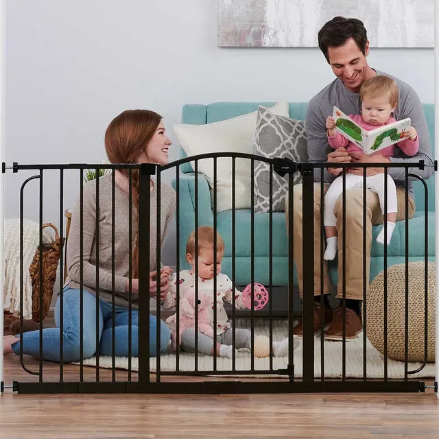Regalo Home Accents بوابة أمان واسعة للغاية Regalo Home Accents بوابة أمان واسعة للغاية