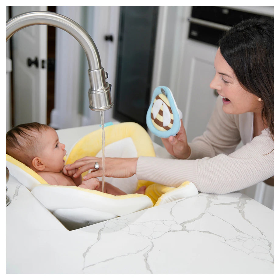 Blooming Bath Scrubbie Bee Blooming Bath Scrubbie Bee