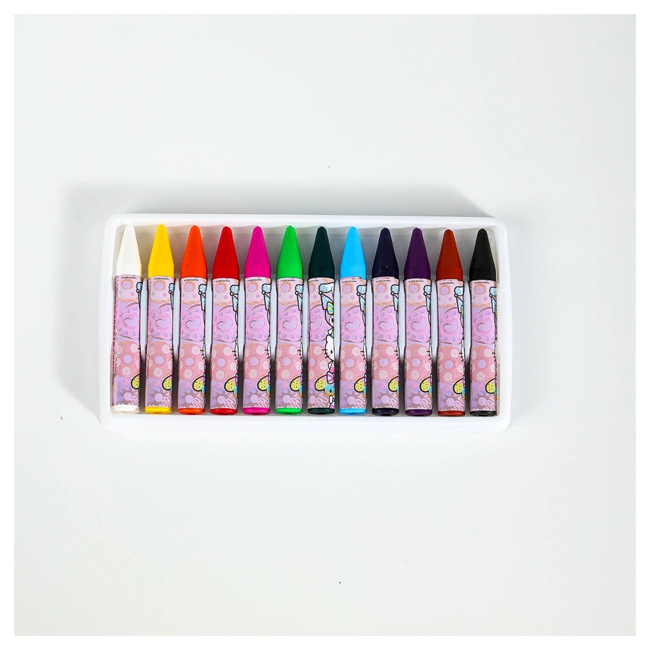 Sanrio 12-Piece Crayon Set