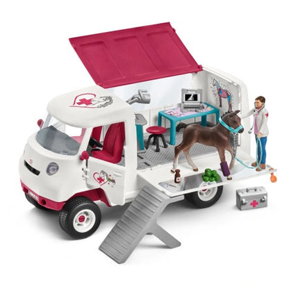 Schleich Horse Club Mobile Vet with Hanoverian Foal Set