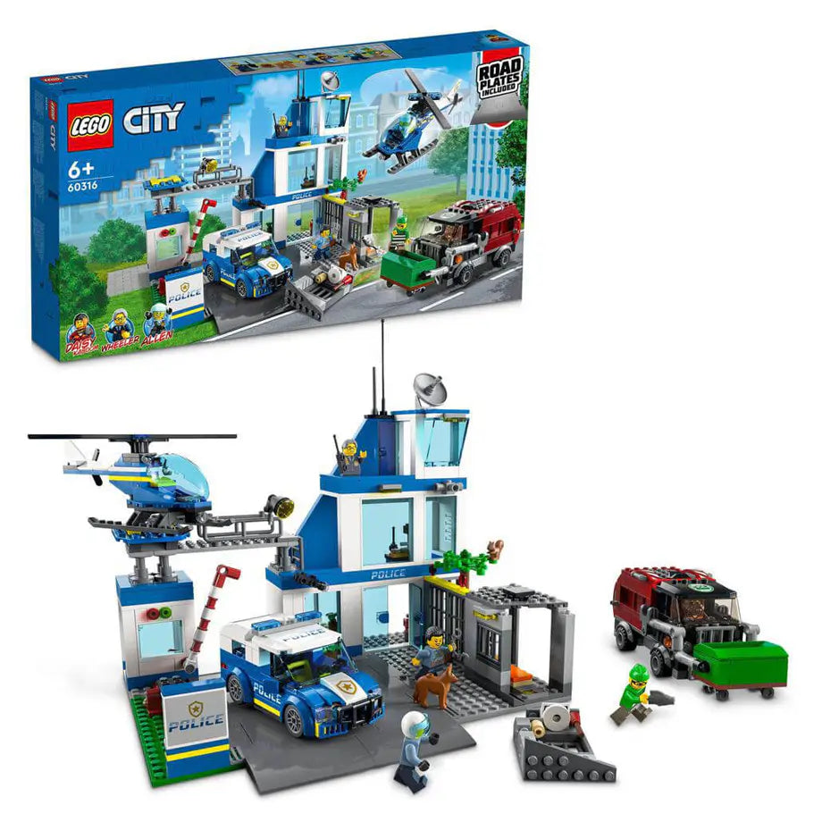 LEGO City Police Station (668 Pieces)
