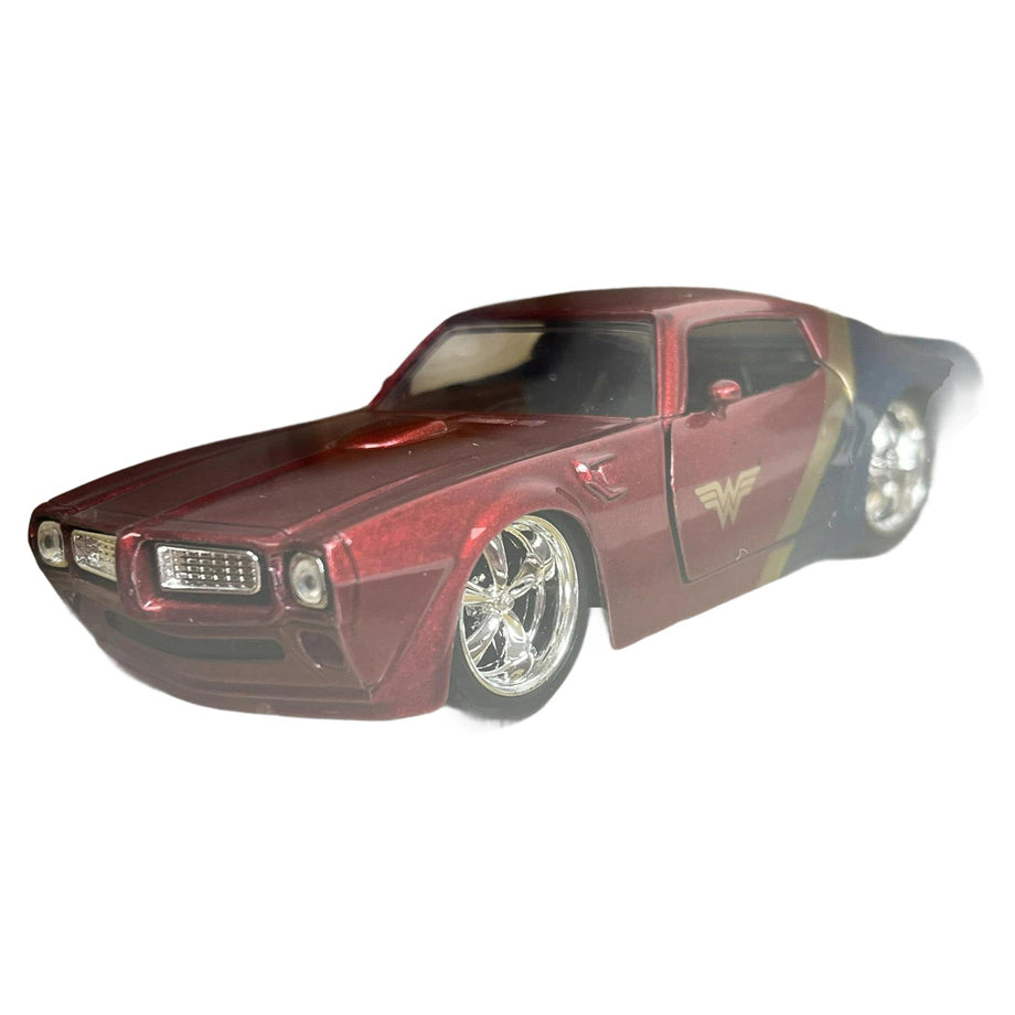 Jada DC Comics Wonder Woman and Pontiac Firebird Die-cast Car Set (Set of 2)