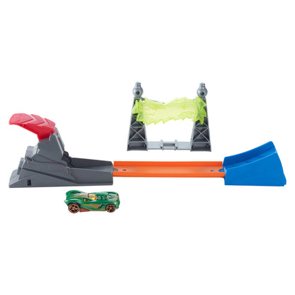 Hot Wheels Classic Stunt Trackset (Assorted)