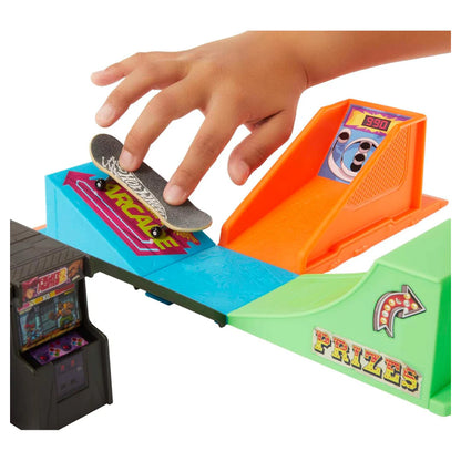 Hot Wheels Tony Hawk Fingerboard Arcade Skatepark Playset