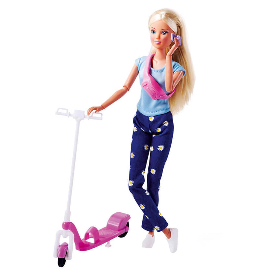 Steffi Love Scooter Fun Fashion Doll (33 cm)