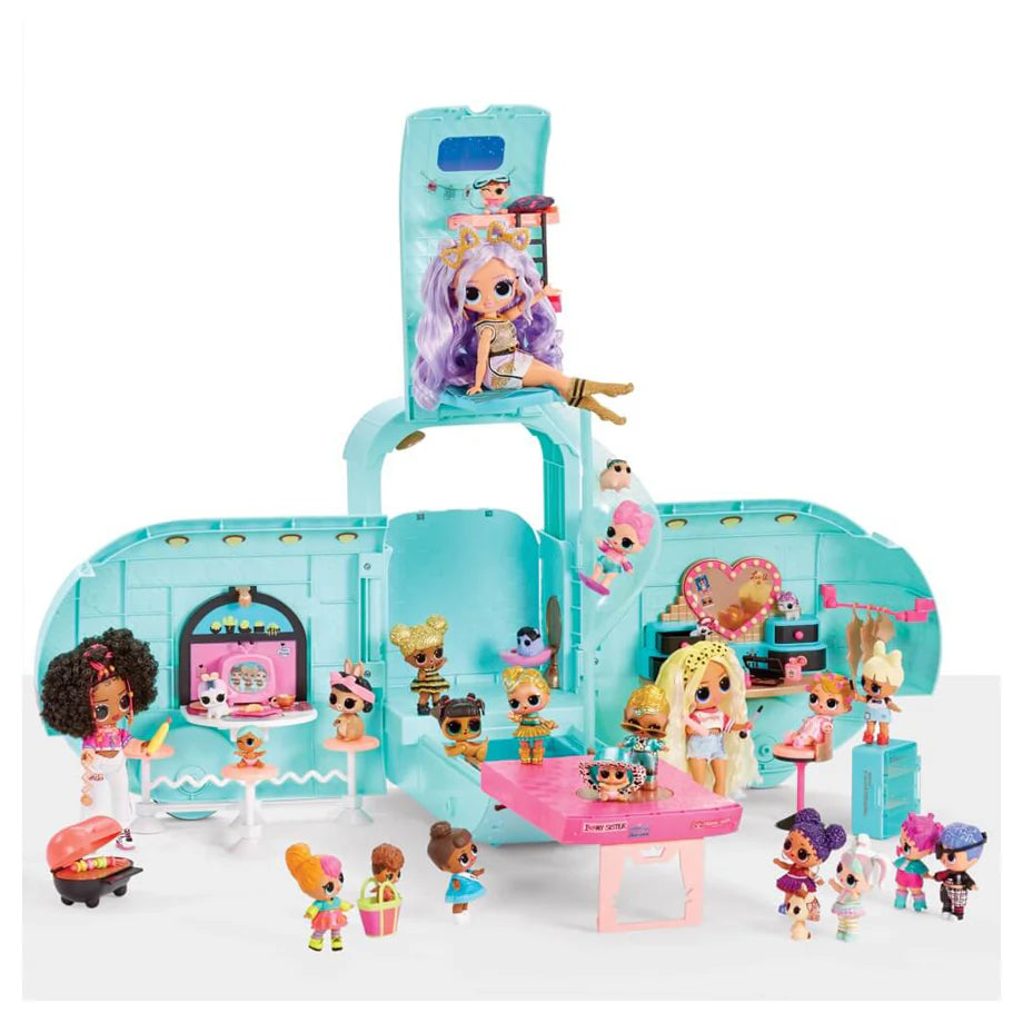 LOL Surprise OMG Glam n' Go Camper Playset