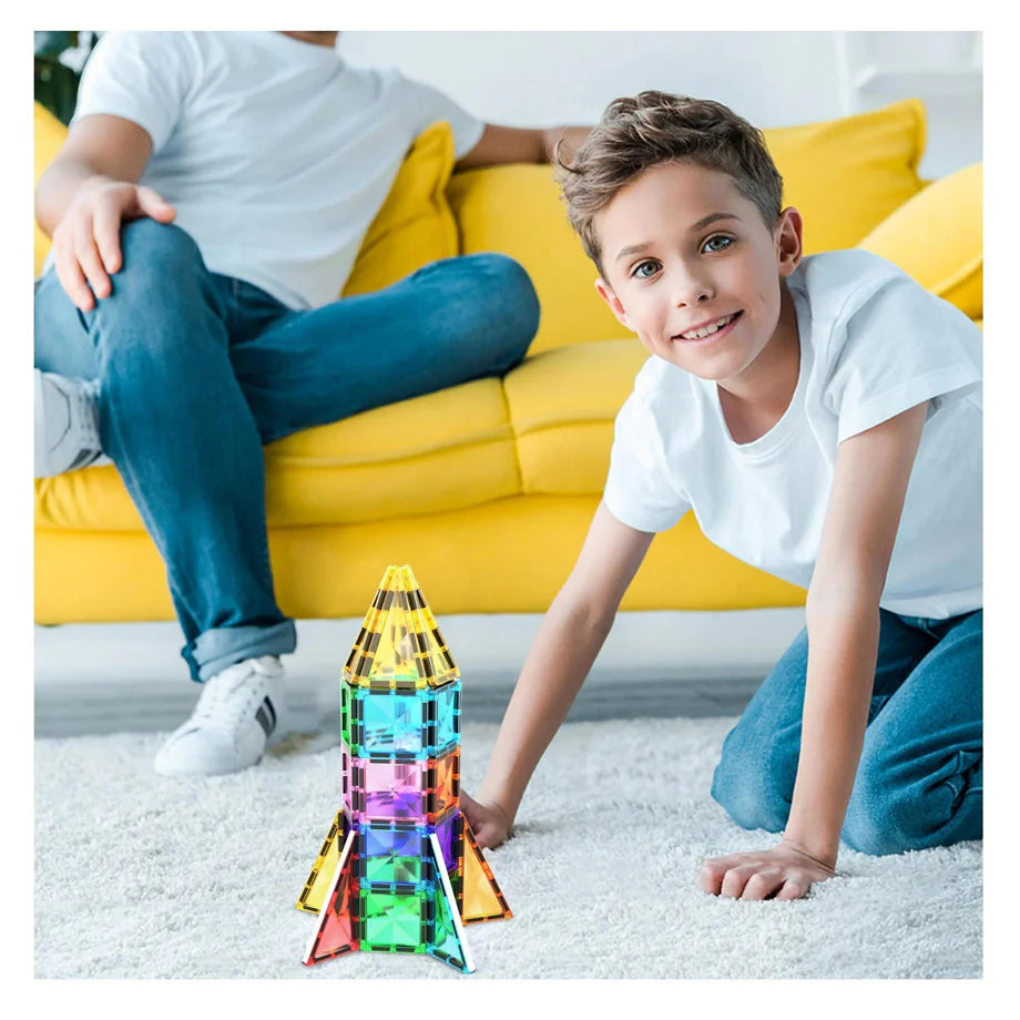 PicassoTiles Mini Diamond Collection Travel Size Magnetic Building Block Set ( 30 Pieces )
