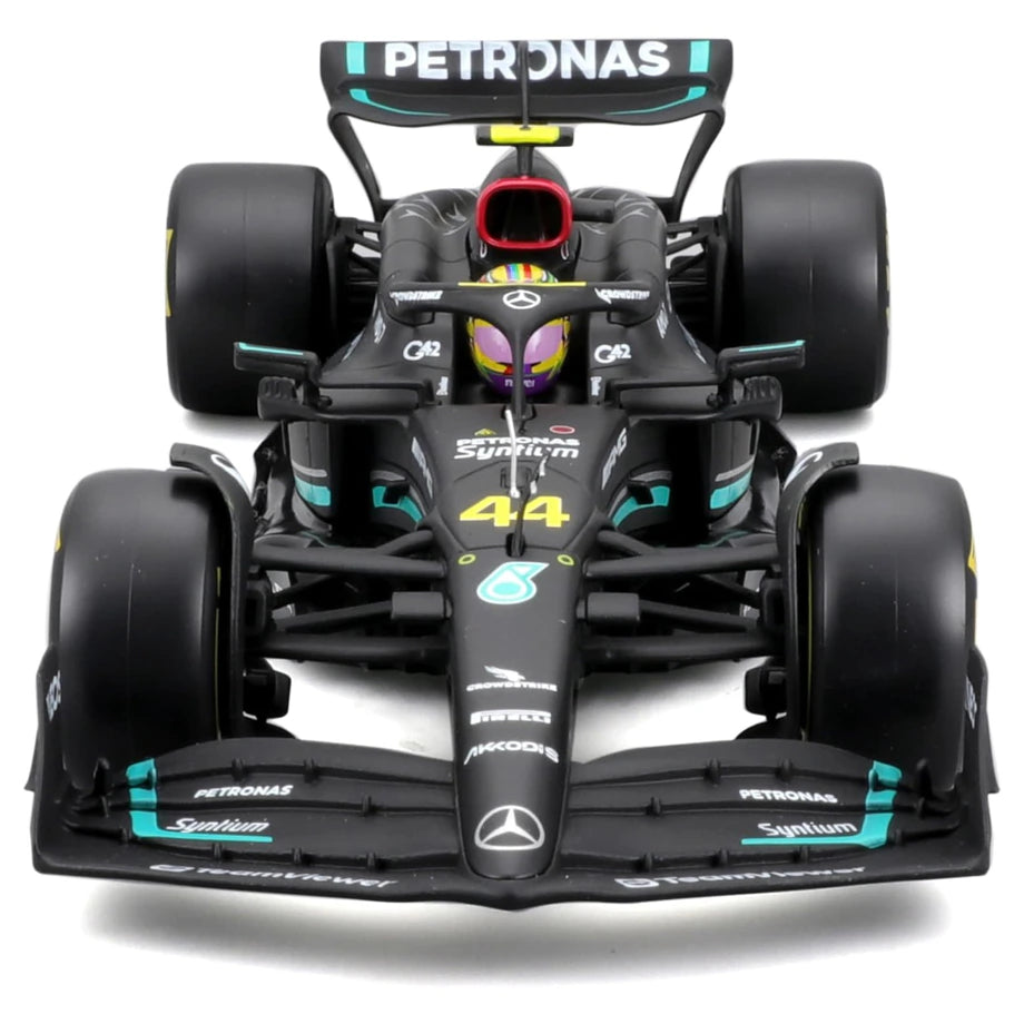 Bburago F 1 Mercedes-Amg W14 E Lewis Hamilton Die-Cast Car