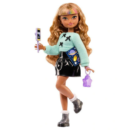 Barbie Dream Besties Zia Fashion Doll With Accessories (32 cm)