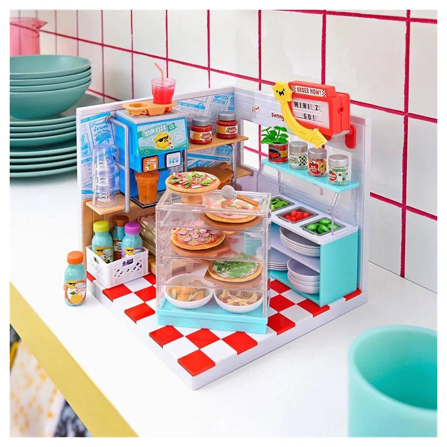 Miniverse Make It Mini Spaces Pizza Shop Capsule
