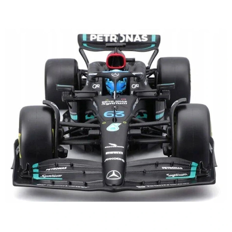 Bburago Mercedes-AMG F1 W14 Set (Hamilton & Russell, 1:24, 2 Cars)