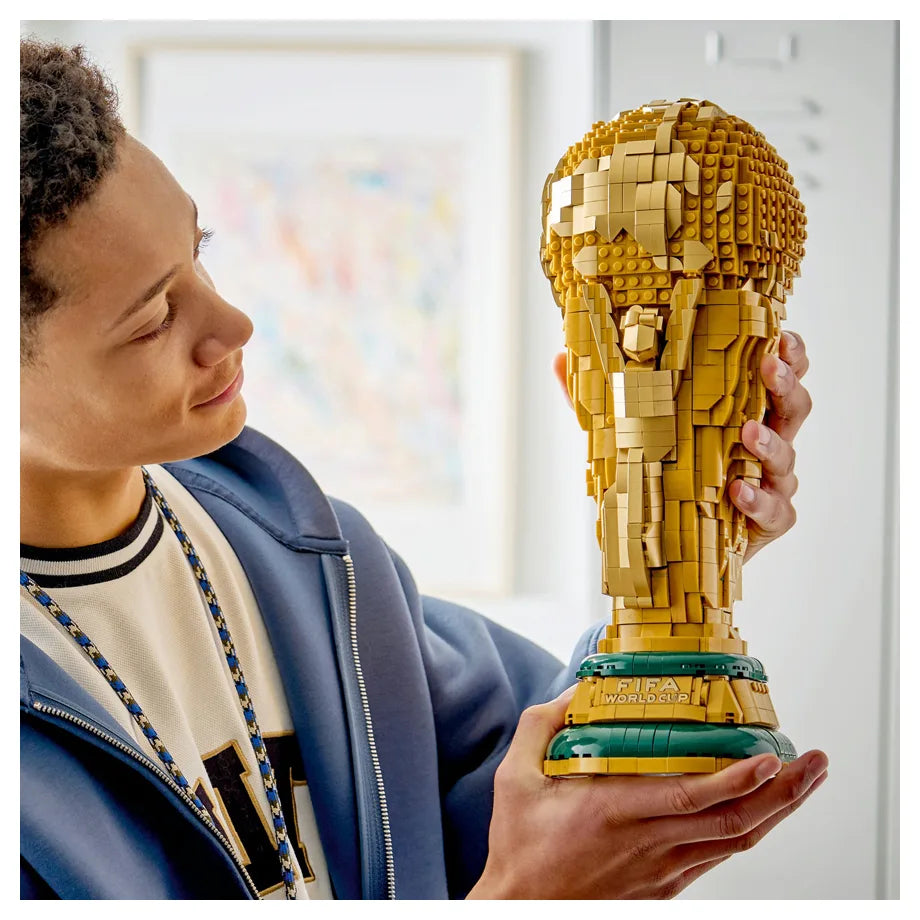 LEGO FIFA World Cup Official Trophy 43020 (2842 Pieces)