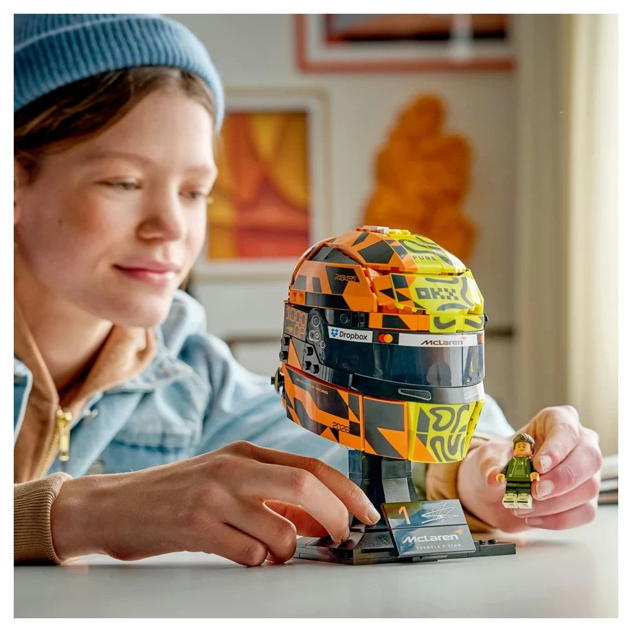 LEGO Editions McLaren Mastercard F1 Team Lando Norris Helmet 43023 Display Model Building Set (793 Pieces)