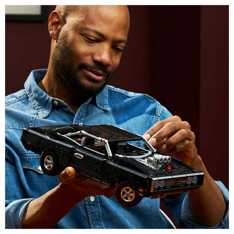 LEGO Technic Fast & Furious Dodge Charger R/T Car Building Toy Set 42231 (278 Pieces)