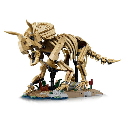 LEGO Jurassic World Dinosaur Fossils: Triceratops Building Toy Set 77985 (Pieces)